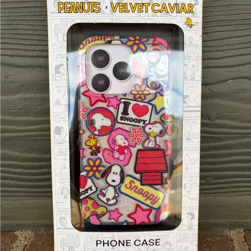iPhone 17 PRO - MagSafe Velvet Caviar Snoopy Patchwork Glitter iPhone Case